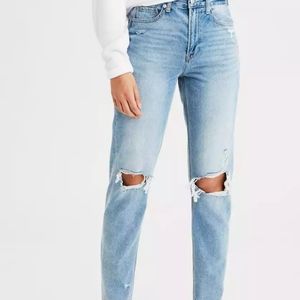 American Eagle Ripped Mom Jean, Like New,  6 Long, Cool Classic